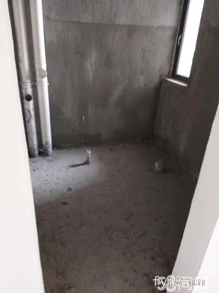 欧陆花园120平方毛坯